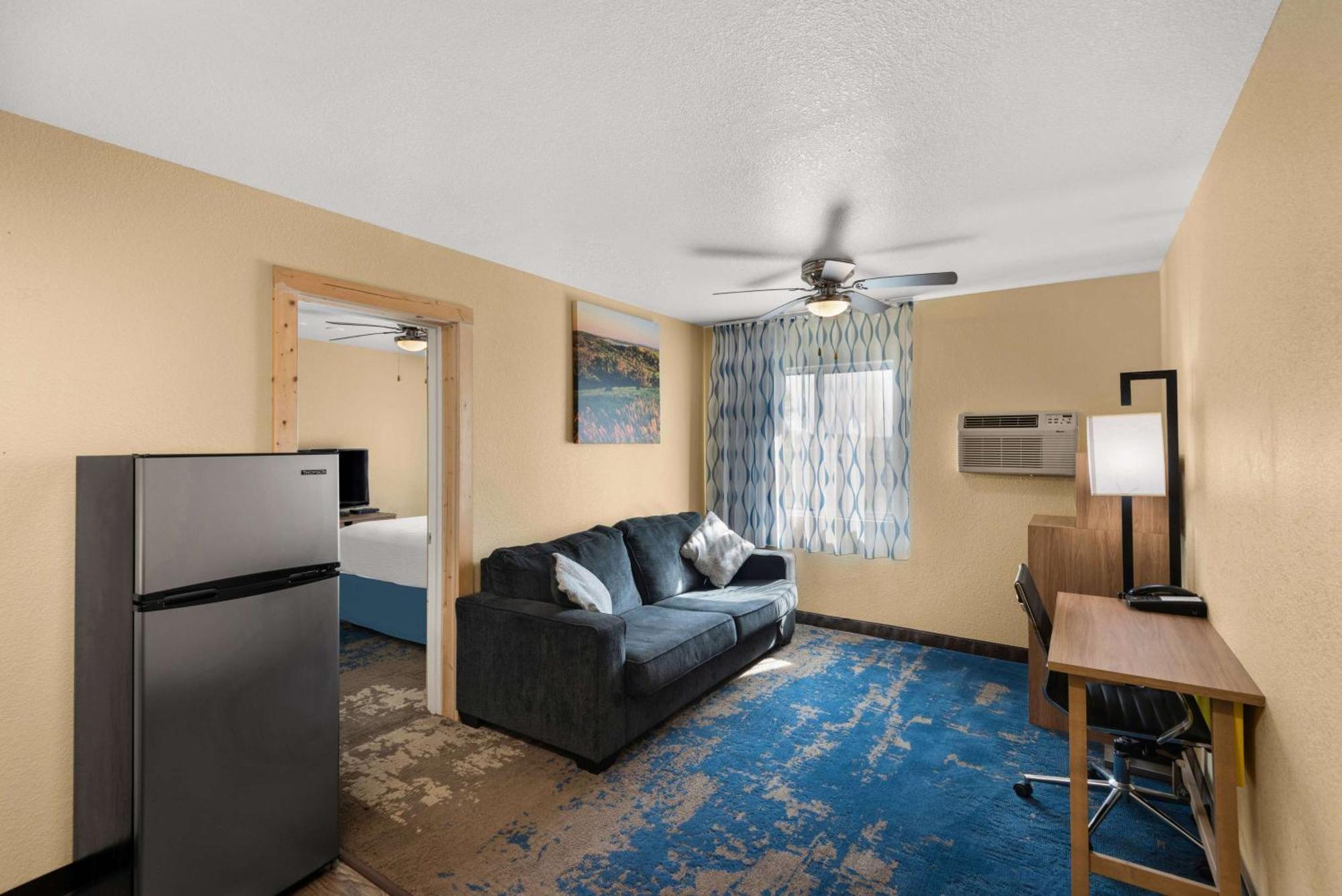 Days Inn By Wyndham Newton Exterior photo